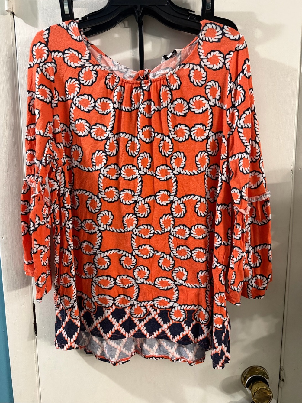 Crown & Ivy Large Blouse